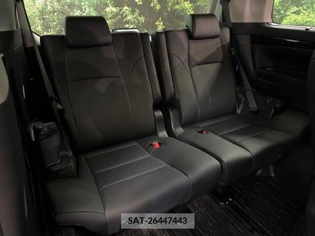 Toyota VELLFIRE 2019-01 333047-13