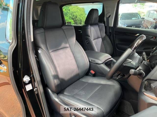 Toyota VELLFIRE 2019-01 333047-11