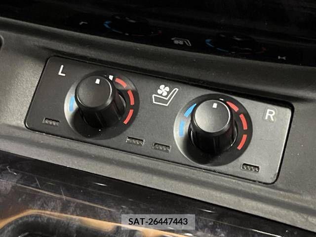 Toyota VELLFIRE 2019-01 333047-9