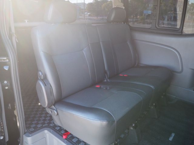 Nissan NV350 Caravan 2015-03 29221-17