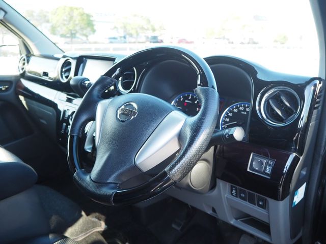 Nissan NV350 Caravan 2015-03 29221-1