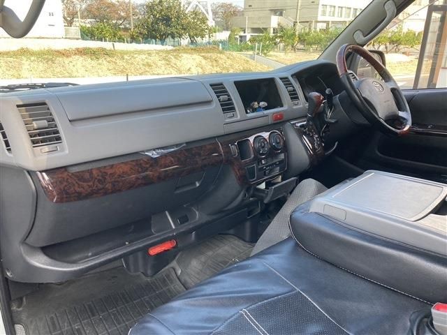 Toyota REGIUSACE VAN 2009-02 181972-17