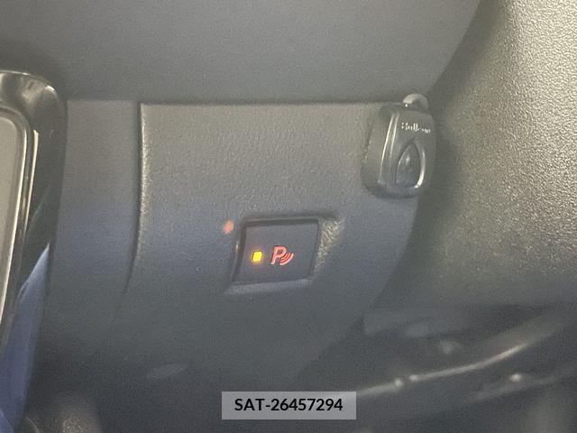 Nissan LEAF 2019-08 395442-17