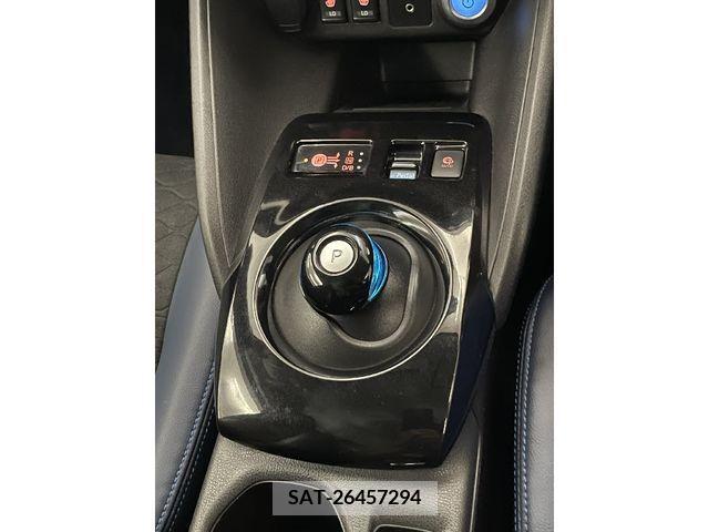 Nissan LEAF 2019-08 395442-16
