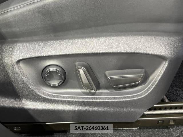 Toyota CROWN 2023-03 358170-6