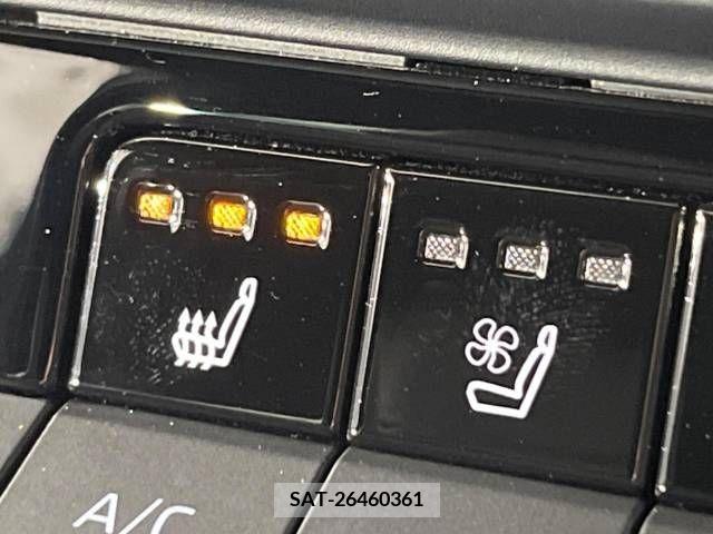 Toyota CROWN 2023-03 358170-5