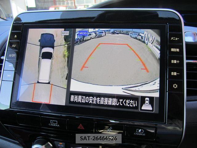 Nissan SERENA 2020-11 367711-18