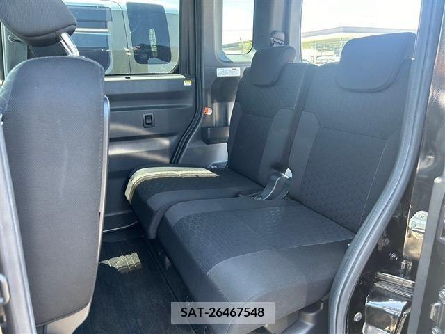 Toyota Pixis Mega 2018-09 282359-6