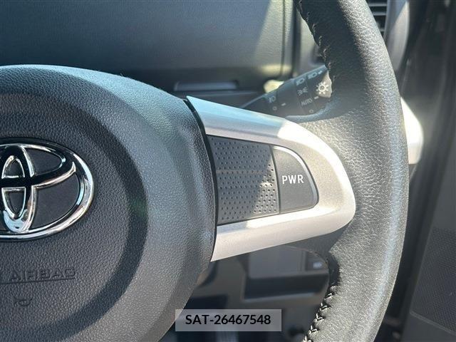 Toyota Pixis Mega 2018-09 282359-11