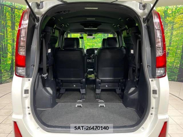 Toyota NOAH 2016-11 321494-10