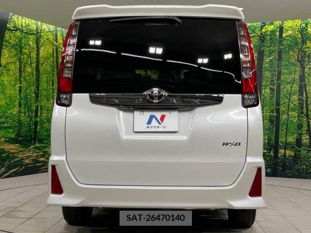 Toyota NOAH 2016-11 321494-15