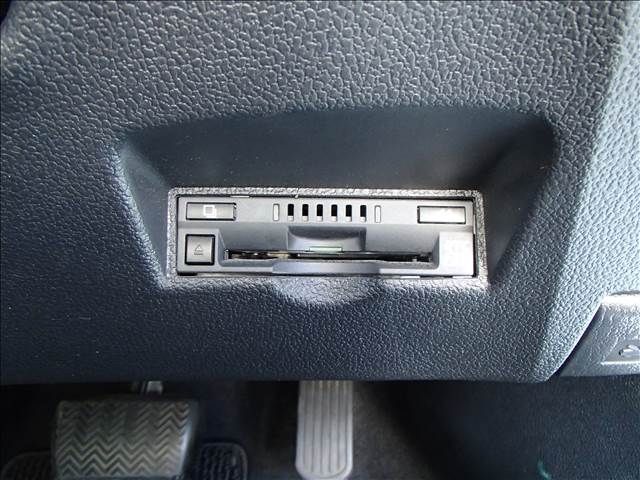 Toyota PRIUS 2017-06 12919-16