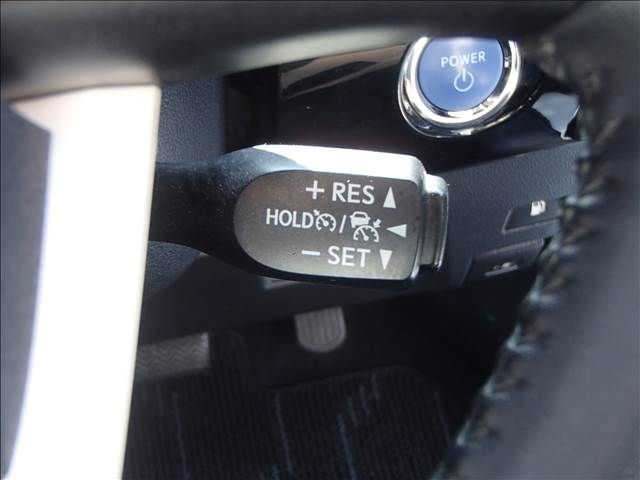 Toyota PRIUS 2017-06 12919-18