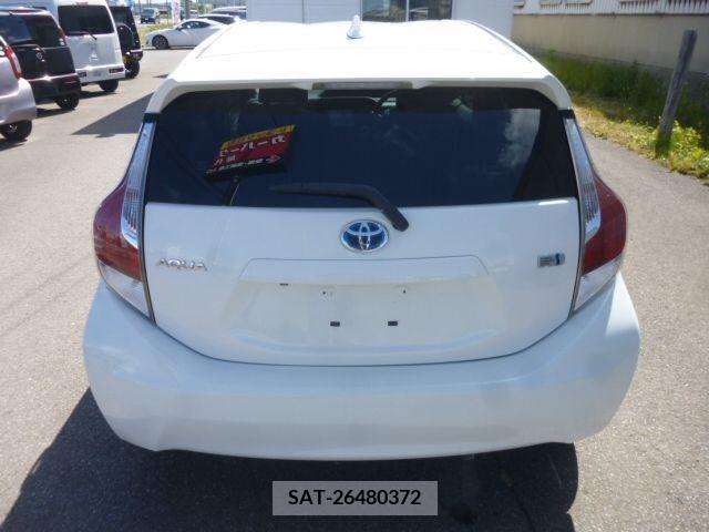 Toyota AQUA 2015-03 260870-19
