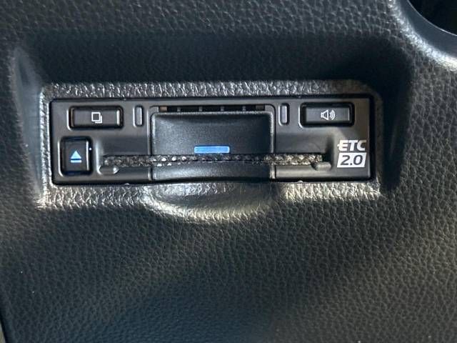 Toyota NOAH 2023-06 196454-6