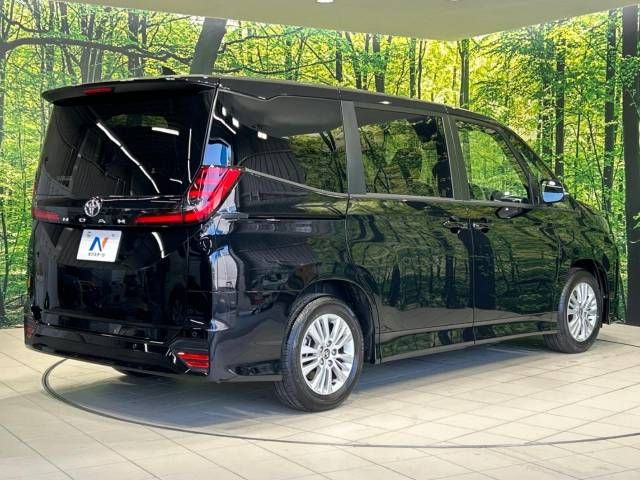 Toyota NOAH 2023-06 196454-18
