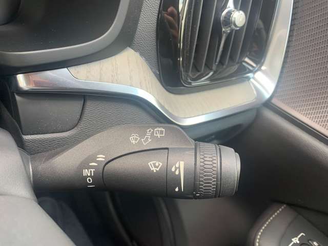 Volvo V60 2020-12 22928-25