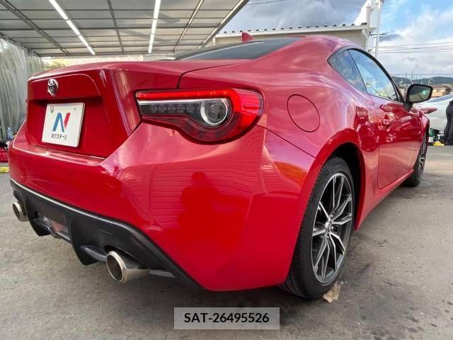 Toyota 86 2017-02 267967-17