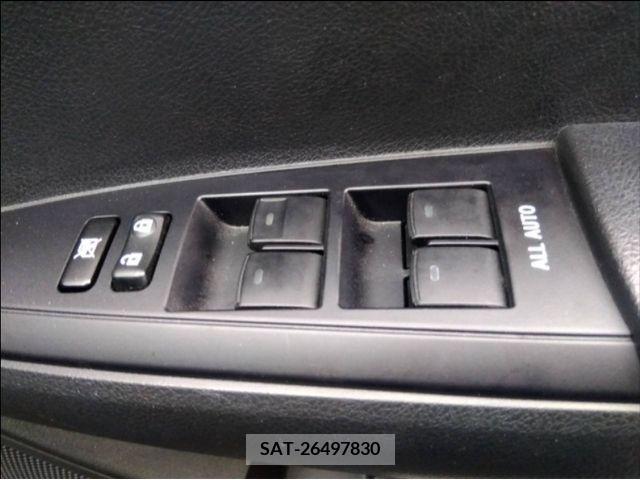 Toyota COROLLA AXIO 2017-03 248907-6