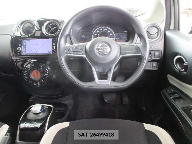 Nissan NOTE 2018-01 305418-13