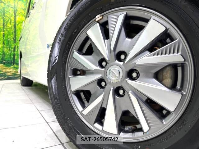 Nissan SERENA 2019-06 393876-14