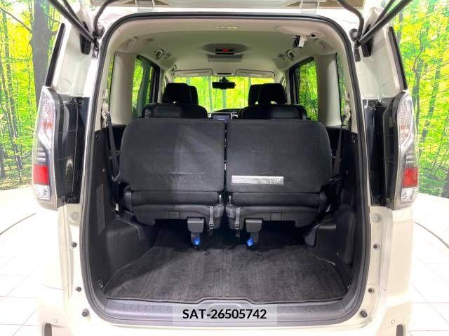 Nissan SERENA 2019-06 393876-11