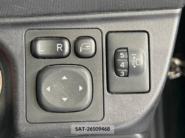 Toyota AQUA 2014-10 343749-7