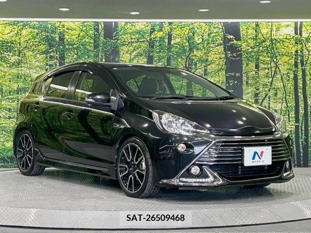 Toyota AQUA 2014-10 343749-16