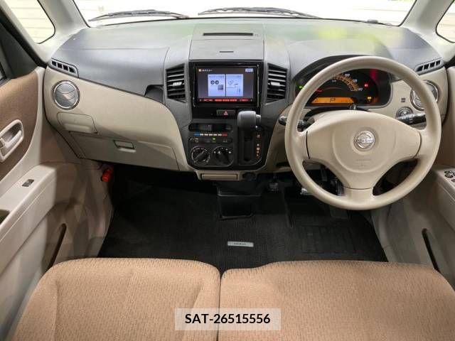 Nissan ROOX 2011-09 247378-1