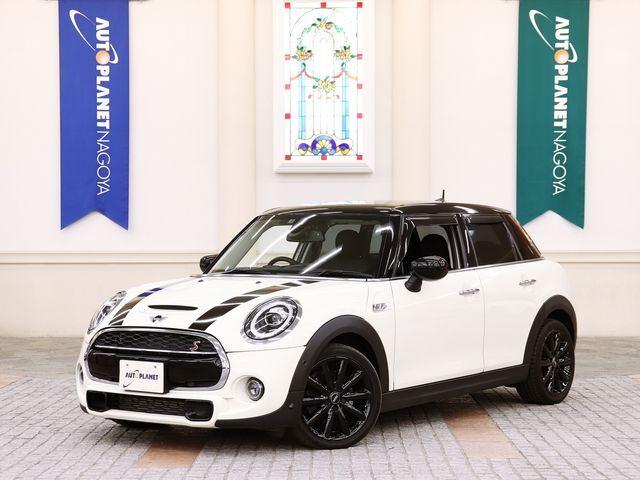 Bmw MINI 2021-02 21035-0