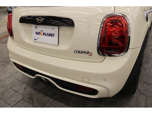 Bmw MINI 2021-02 21035-24