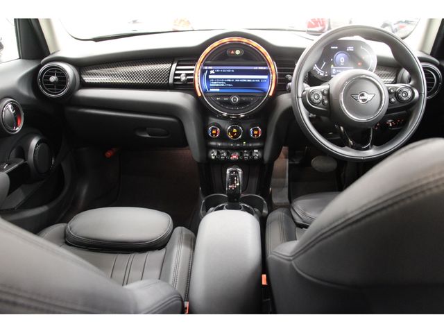 Bmw MINI 2021-02 21035-1