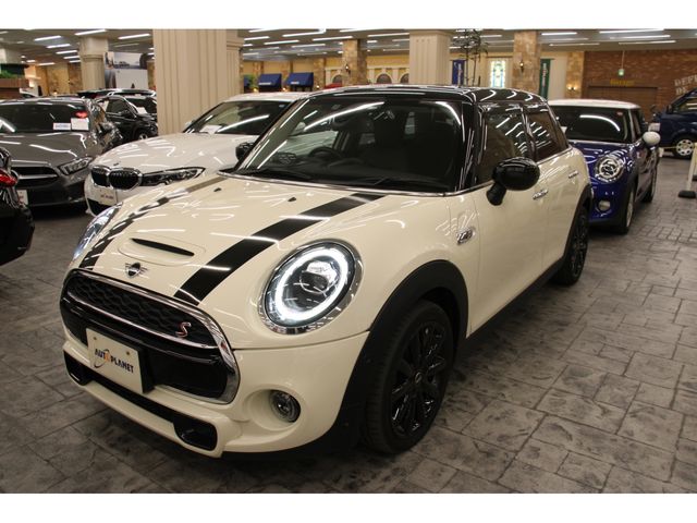 Bmw MINI 2021-02 21035-25