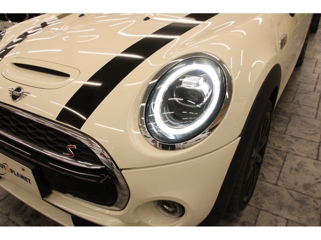 Bmw MINI 2021-02 21035-21