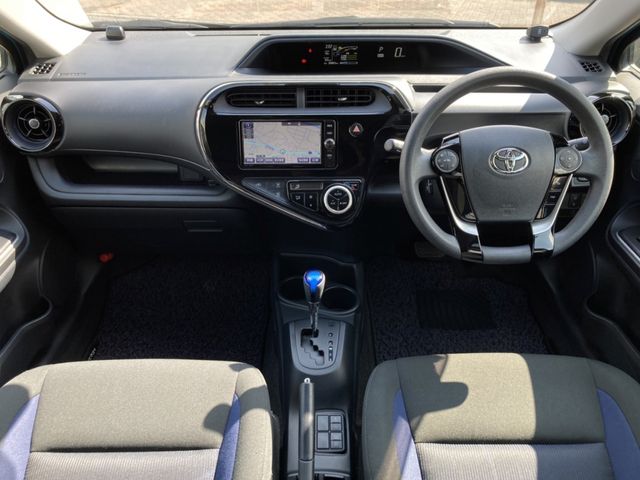 Toyota AQUA 2017-10 2930-6