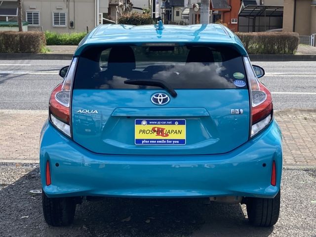 Toyota AQUA 2017-10 2930-28