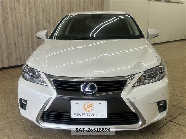 Lexus CT 2016-05 322674-11