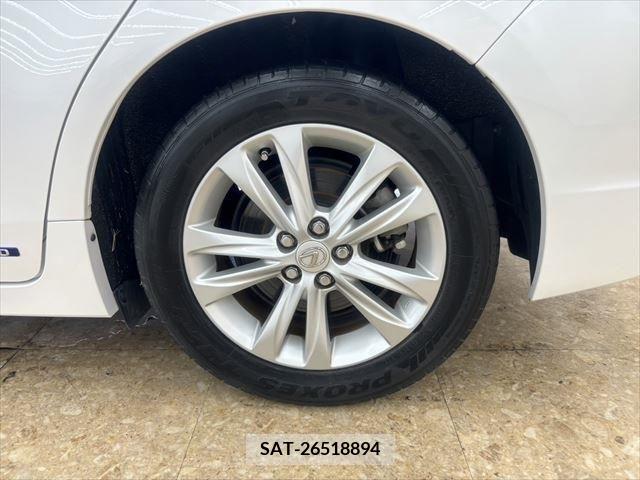Lexus CT 2016-05 322674-10