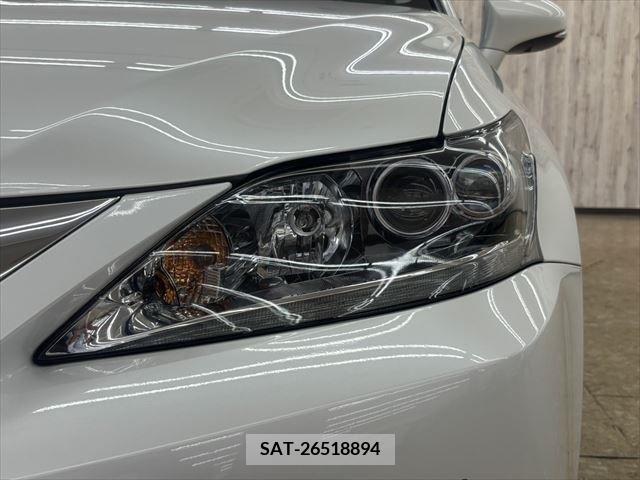 Lexus CT 2016-05 322674-18