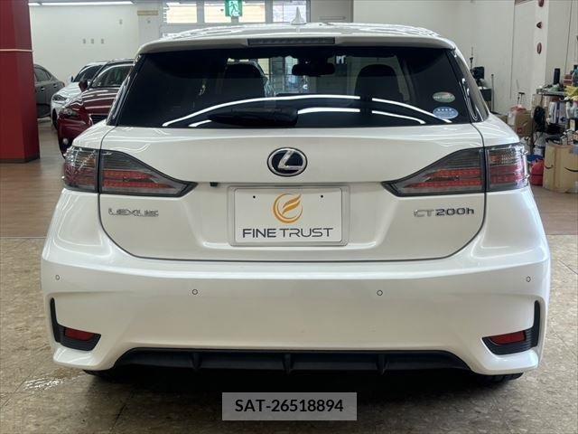 Lexus CT 2016-05 322674-15