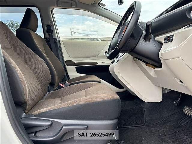 Toyota SIENTA 2016-08 314434-15