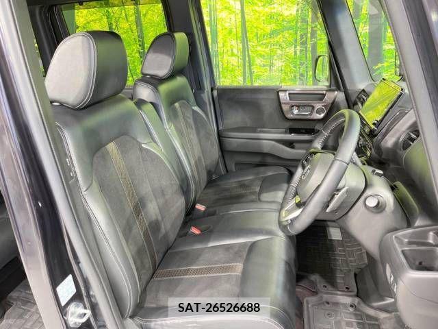 Honda N BOX CUSTOM 2017-12 307176-8