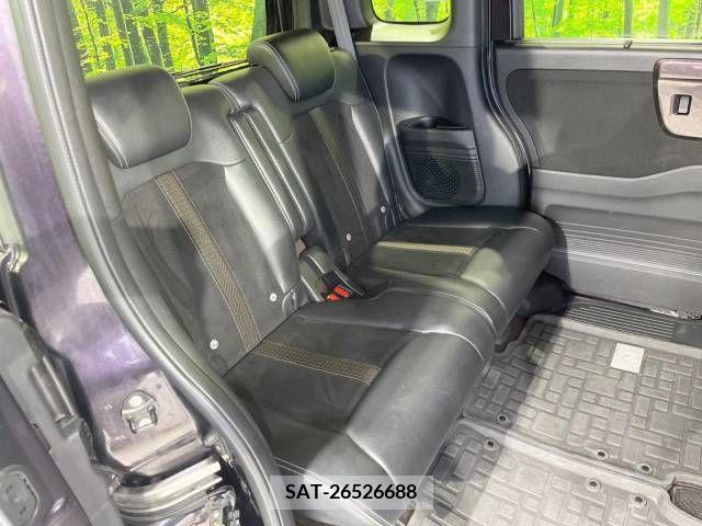 Honda N BOX CUSTOM 2017-12 307176-9