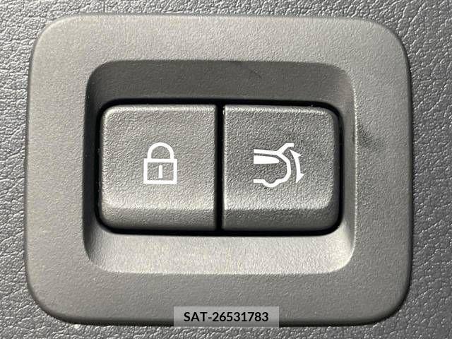 Mazda CX-30 2023-03 210536-5