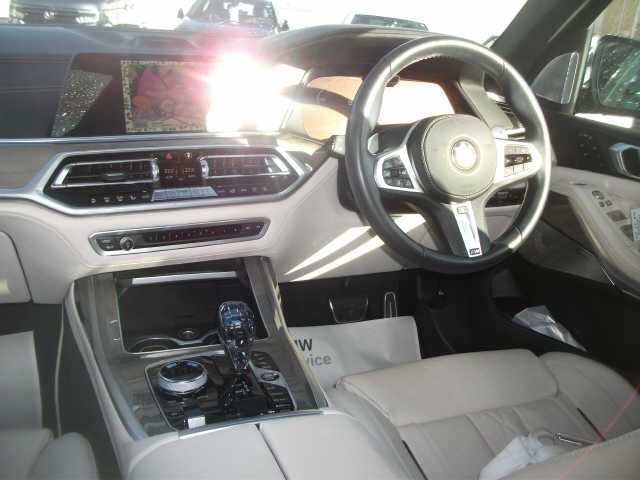 Bmw X7 2021-07 183137-1