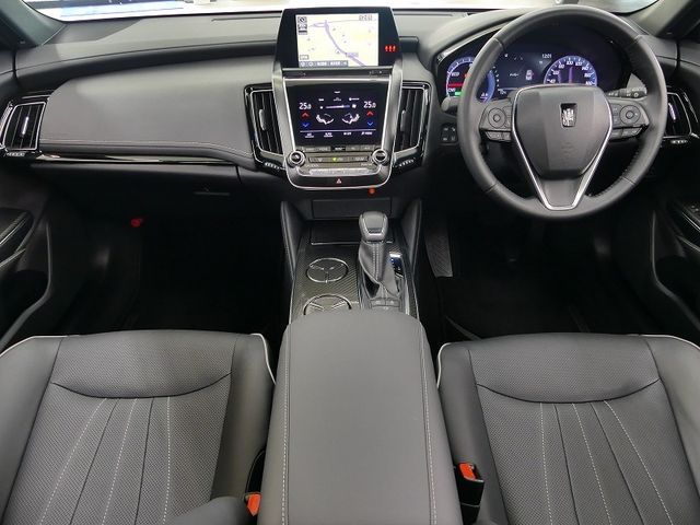 Toyota CROWN SEDAN 2018-10 195007-2