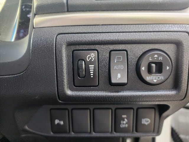 Lexus CT 2011-10 16147-10