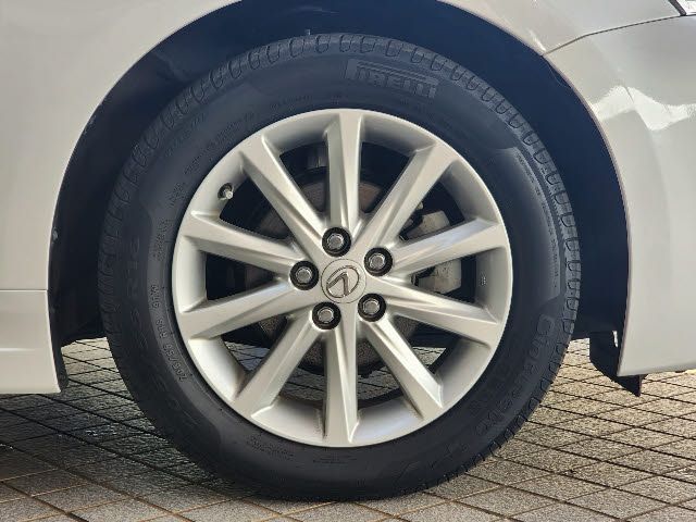 Lexus CT 2011-10 16147-26
