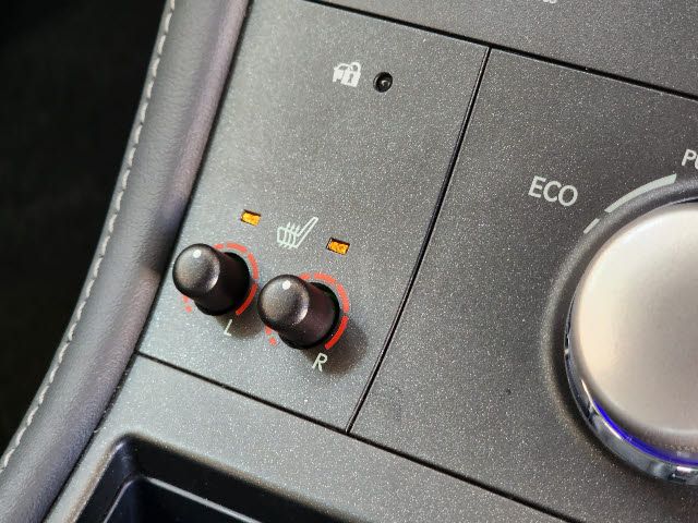 Lexus CT 2011-10 16147-24