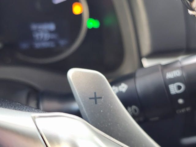 Lexus CT 2011-10 16147-16